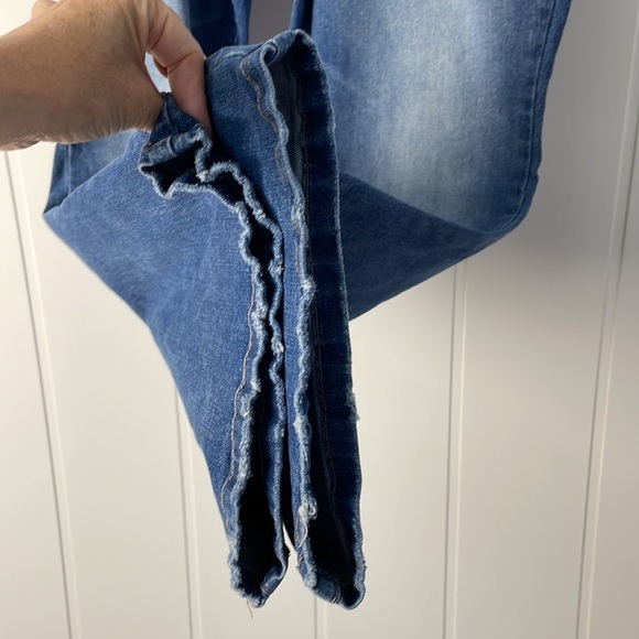 Torrid Luxe Slim Boot Cut Jeans Women's Size 14XS Soft Comfy Stretch Casual - Picture 9 of 15